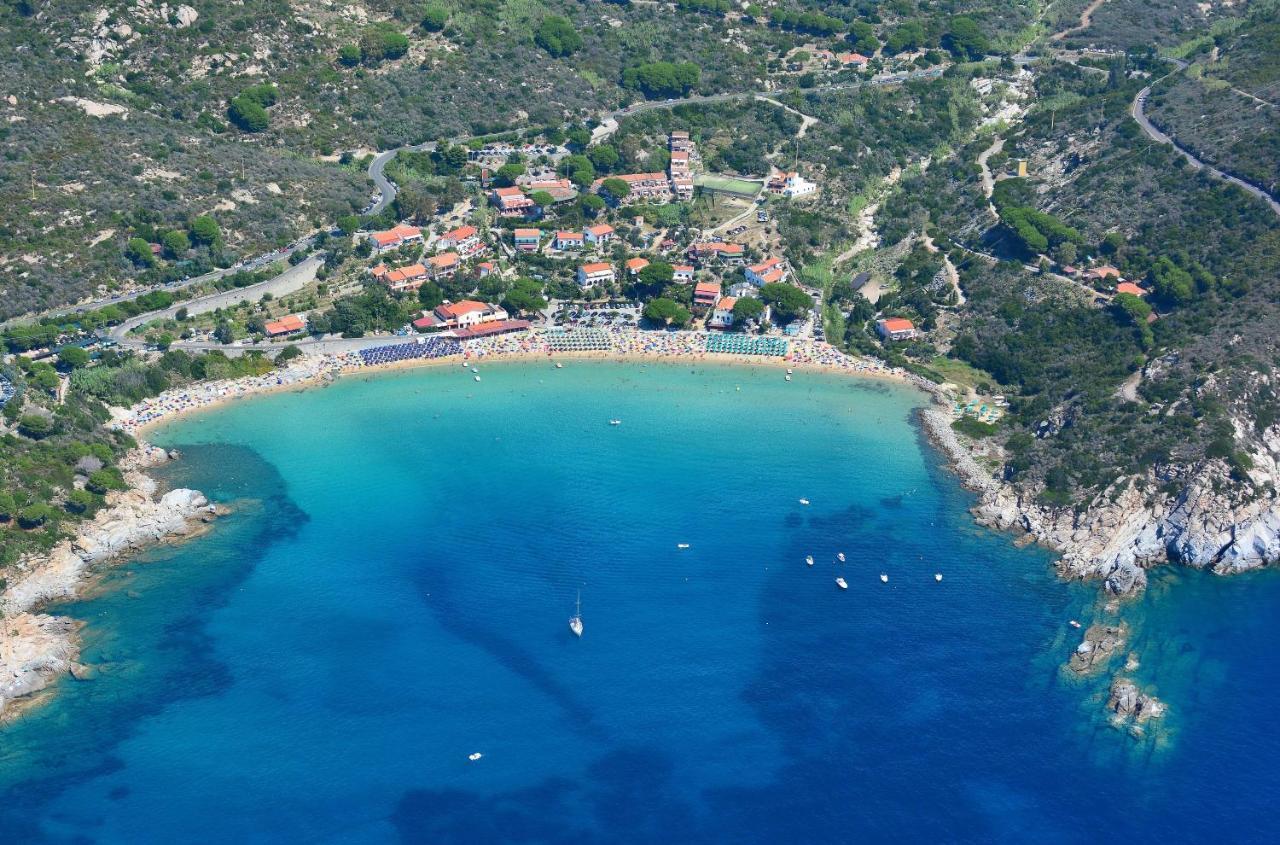 Hotel Baia Imperiale Spiaggia di Cavoli المظهر الخارجي الصورة