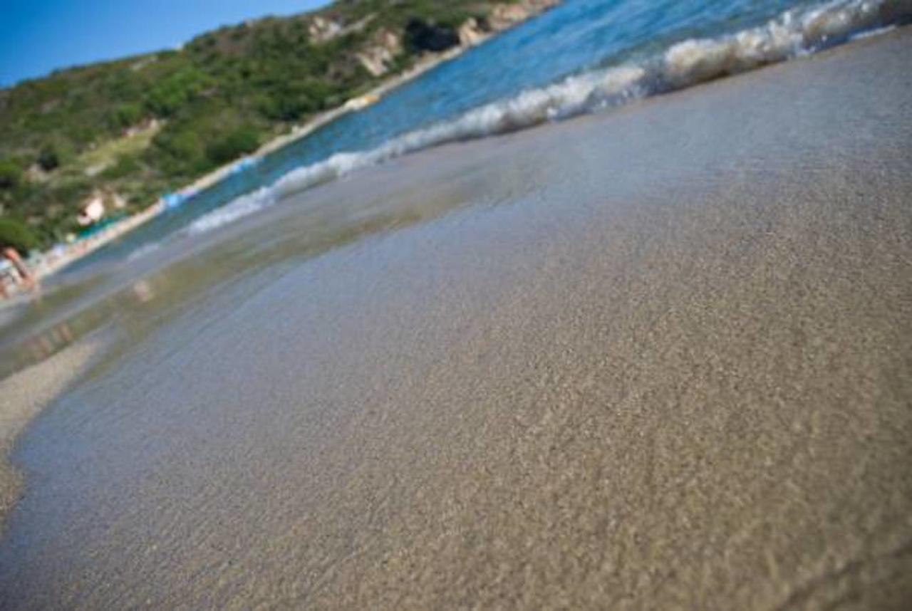 Hotel Baia Imperiale Spiaggia di Cavoli المظهر الخارجي الصورة
